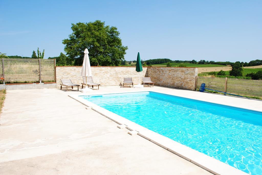 Les Foucauds Hotel Saint-Quentin-de-Caplong Exterior foto