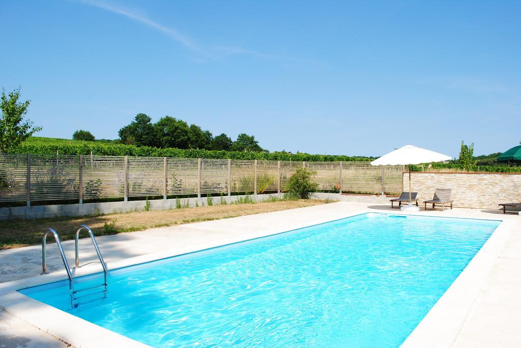 Les Foucauds Hotel Saint-Quentin-de-Caplong Exterior foto