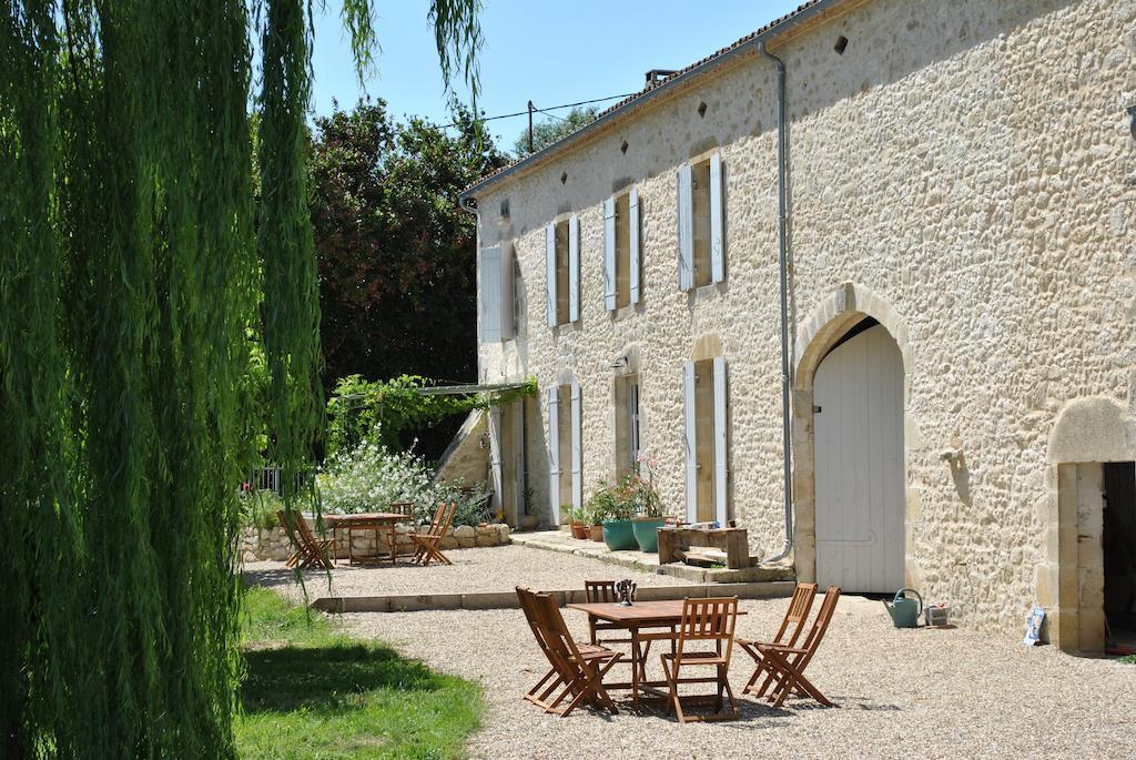 Les Foucauds Hotel Saint-Quentin-de-Caplong Cameră foto