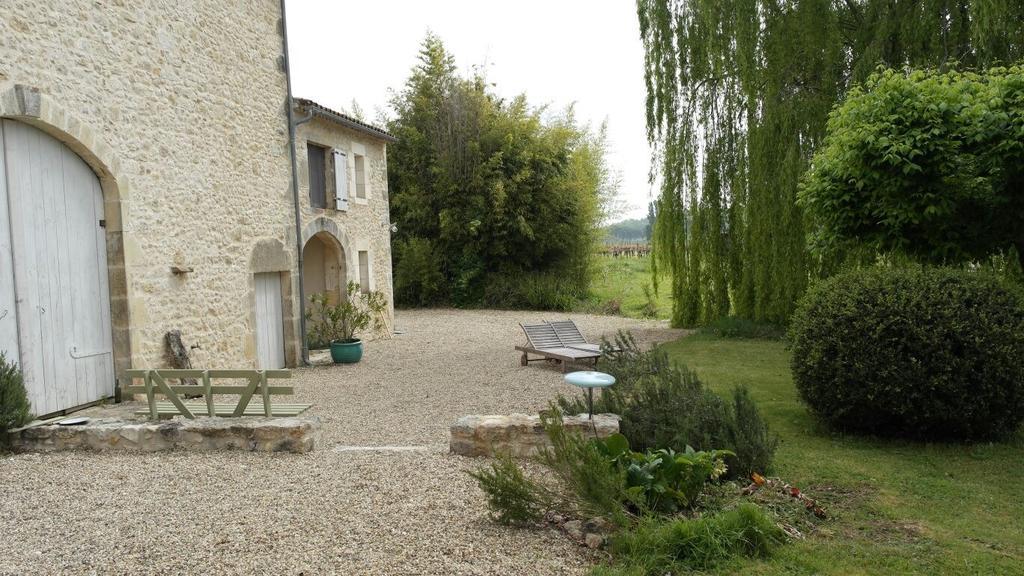 Les Foucauds Hotel Saint-Quentin-de-Caplong Exterior foto